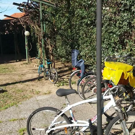 Il Giardino Dell'artista Con Parcheggio E Giardino A Lägenhet *
