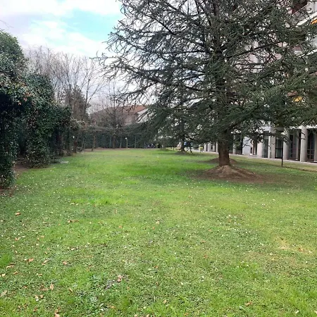 Il Giardino Dell'artista Con Parcheggio E Giardino A Milano