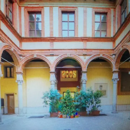 Appartement Lovely Piatti Duomo Milaan