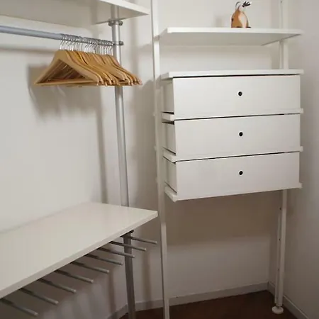 Daire Dam's Crib Modern Loft Luxury Residential *