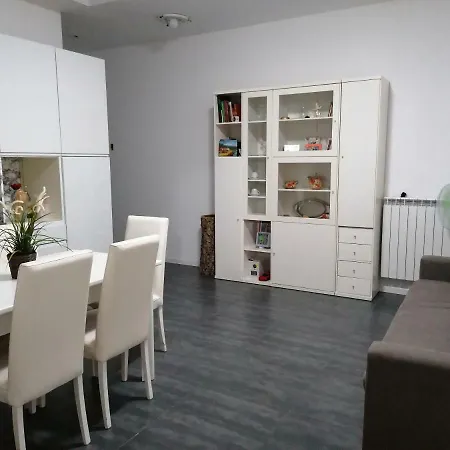Casa Nuccia 2 *