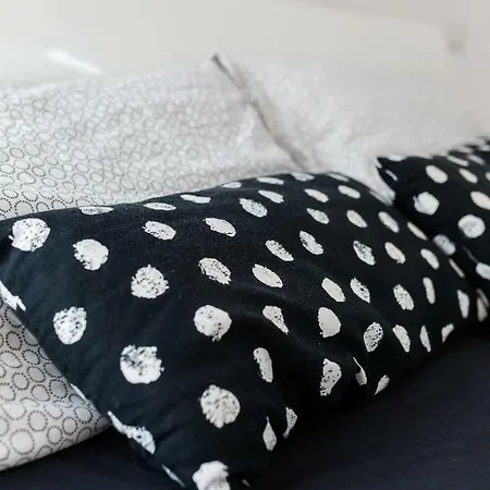 Apartment Bilocale Zona 200metri Da Stazione