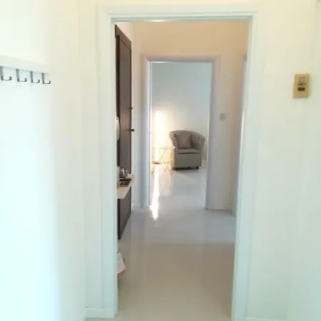 Angela's Milán