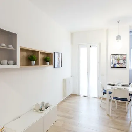 Bocconi Navigli Pretty House アパート
