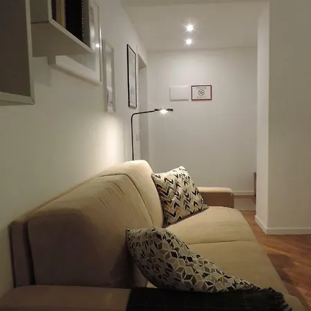 New Capolinea 5 - * Milan