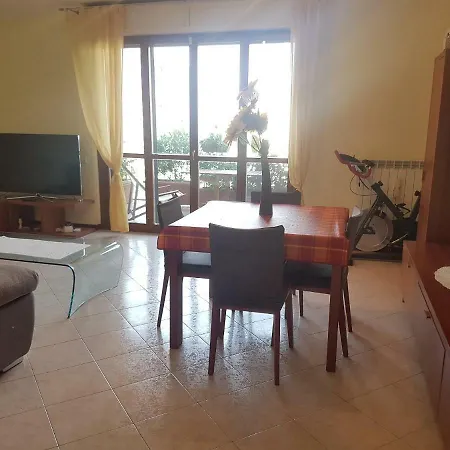 Apartment Gonin