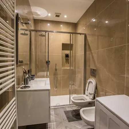 아파트 Castle Near Duomo