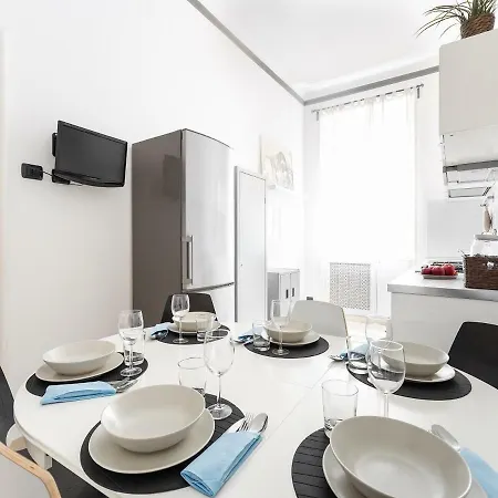 Angel'S Apartment * Mediolan