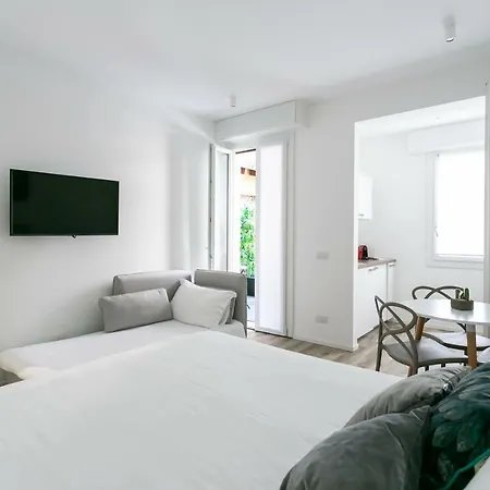 Milanofierapartments * 米兰