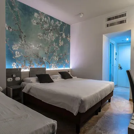 Hotel Canova 3*