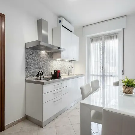 Apartment Amy Apartments, Sanzio 7 *