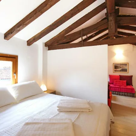 Mercalli Ii アパート