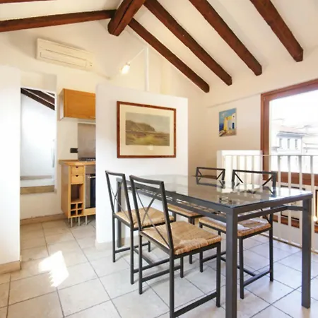 Mercalli Ii アパート *