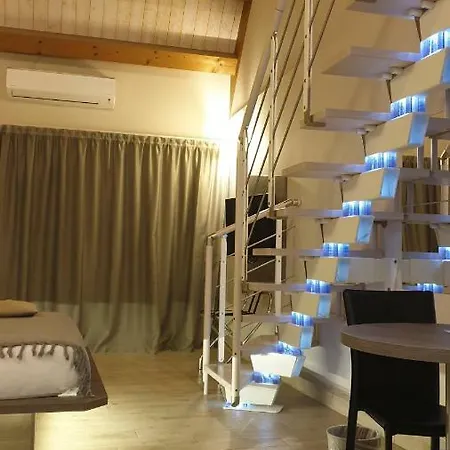 Otel Seven 2*