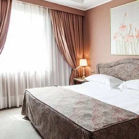 Doria Grand 4* Μιλάνο
