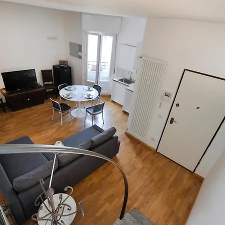 Appartement San Lorenzo Building Milan