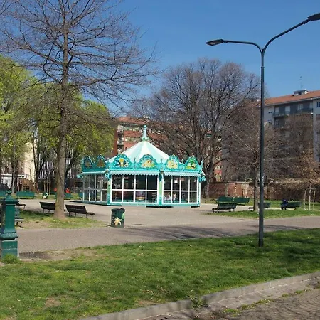 Apartment Bright For 5 Close To Isola District