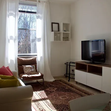 Bright For 5 Close To Isola District Milan