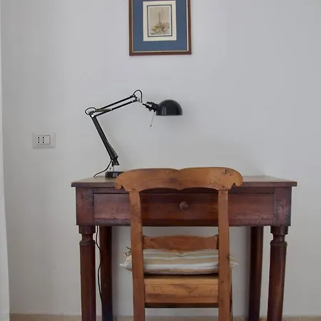 Apartment Bright For 5 Close To Isola District