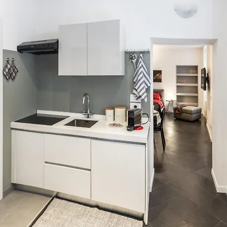 Cosy Nest In The Heart Of Brera 아파트 *