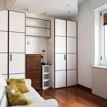 Youhosty - Brocchi 24 Daire Milano