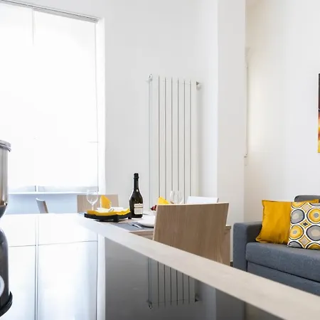 Le Dimore Di Via Gluck - Central Station Apartamento *