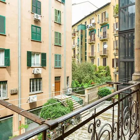 Apartament Guesthost - Cenisio & Sempione Cosy Flat Mediolan