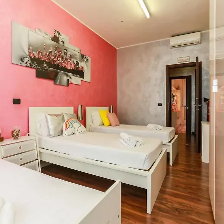 The Best Rent - Spacious Near Metro Station Gorla Διαμέρισμα *