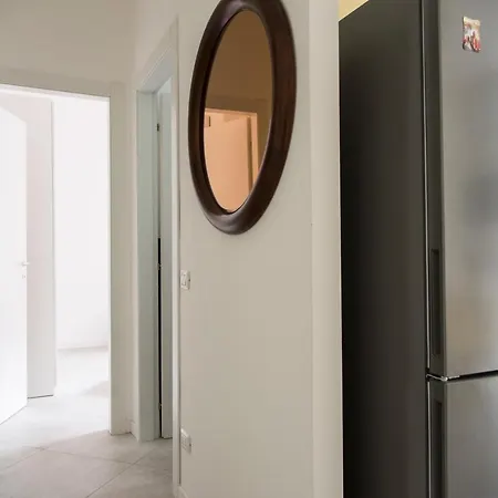 Apartamento 1 Bedroom Flat With Garden Milão