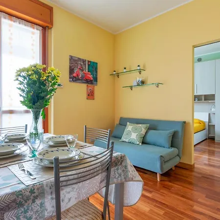 Savona District Terrace Flat * Милан