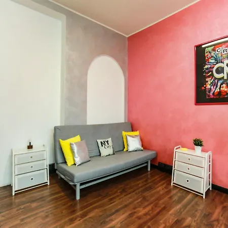 The Best Rent - Spacious Near Metro Station Gorla Διαμέρισμα