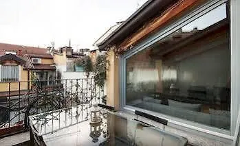 Casa Milano- And *