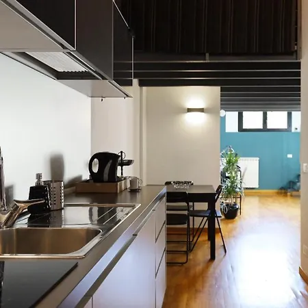 Paki Nel Cuore Dei Navigli Di Apartamento Milán