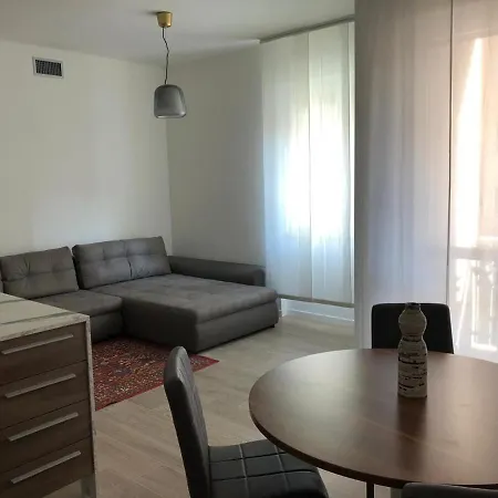 Apartment Guesthero - - Accanto Clinica Sant'ambrogio