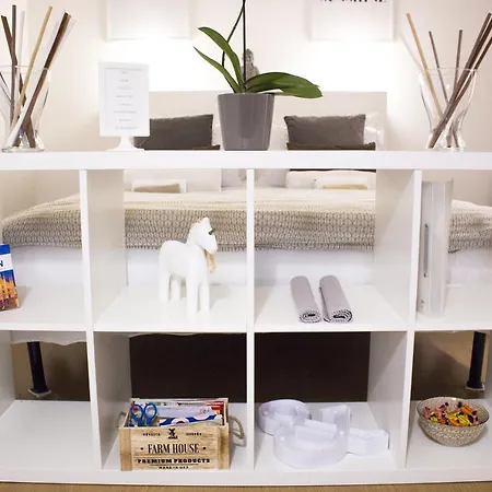 Center White Apartman