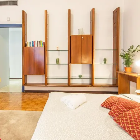 בית הארחה Central Guest House *