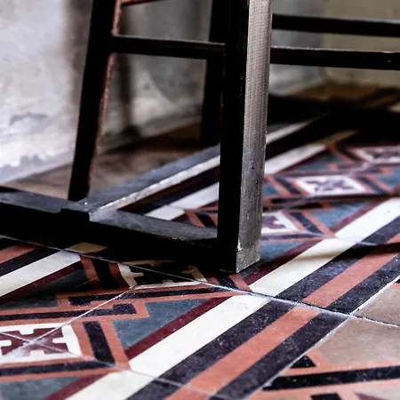 Alojamento de Acomodação e Pequeno-almoço La Del Teatro