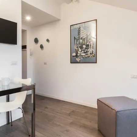 Apartment Italianway - Corso 9 *