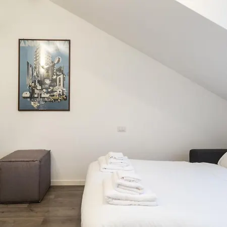 Apartment Italianway - Corso 9 Milan