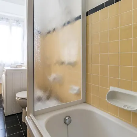 Italianway - Savona 2/a Apartmán