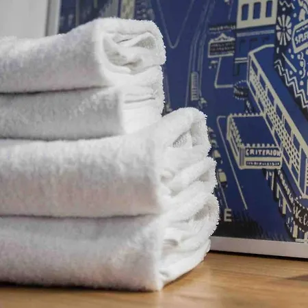 Cozy And Comfy Studio In Brera Апартаменты *