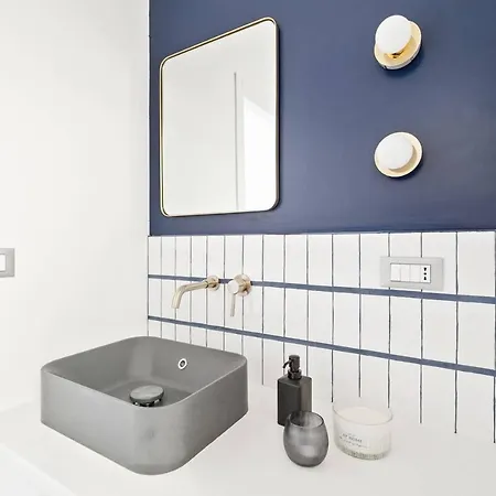 아파트 Golden Navy Design In Porta Venezia *