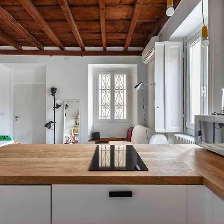 Cozy And Comfy Studio In Brera *