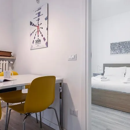 Italianway - Mac Mahon 79 Apartment