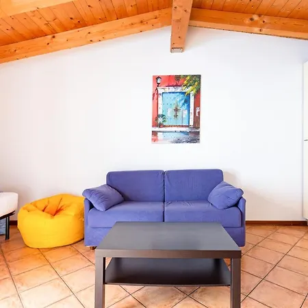 Апартаменты Guesthost - Cosy Corso Lodi & Porta Romana M3 *