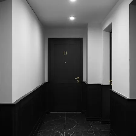 Aria Boutique Farneti Aparthotel Milan