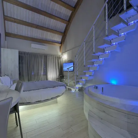 Otel Seven