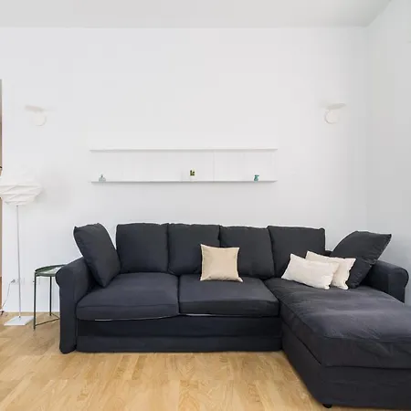 Apartment Homeathotel - San Nazaro Milan