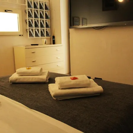 לינה וארוחת בוקר Sansiro47