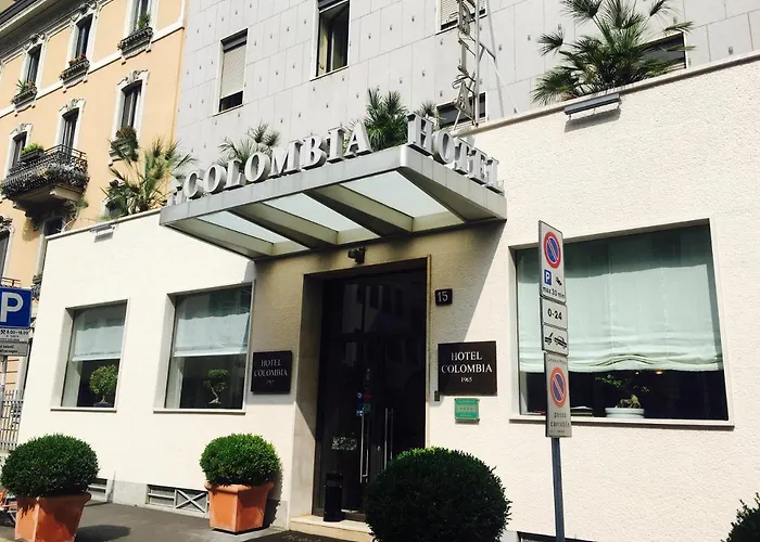 Отель Colombia Милан
